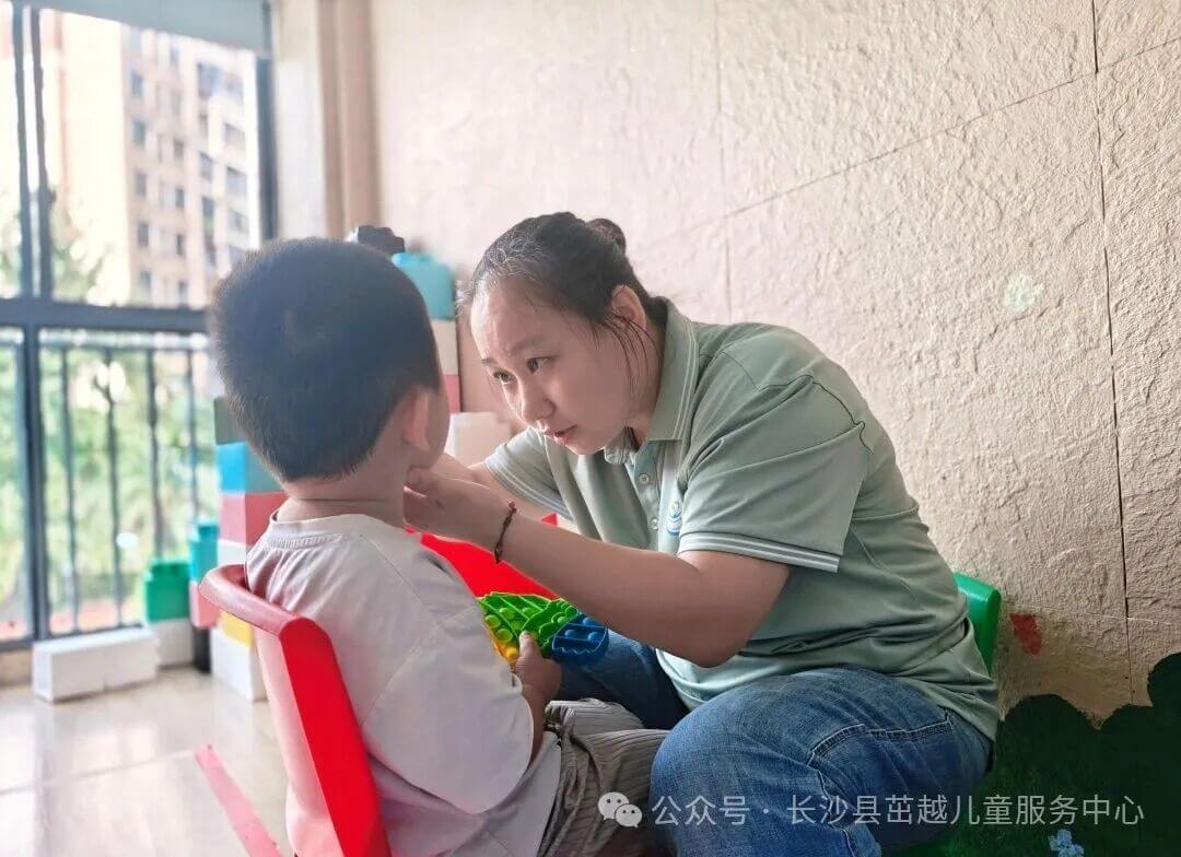 长沙县茁越儿童服务中心检查孩子